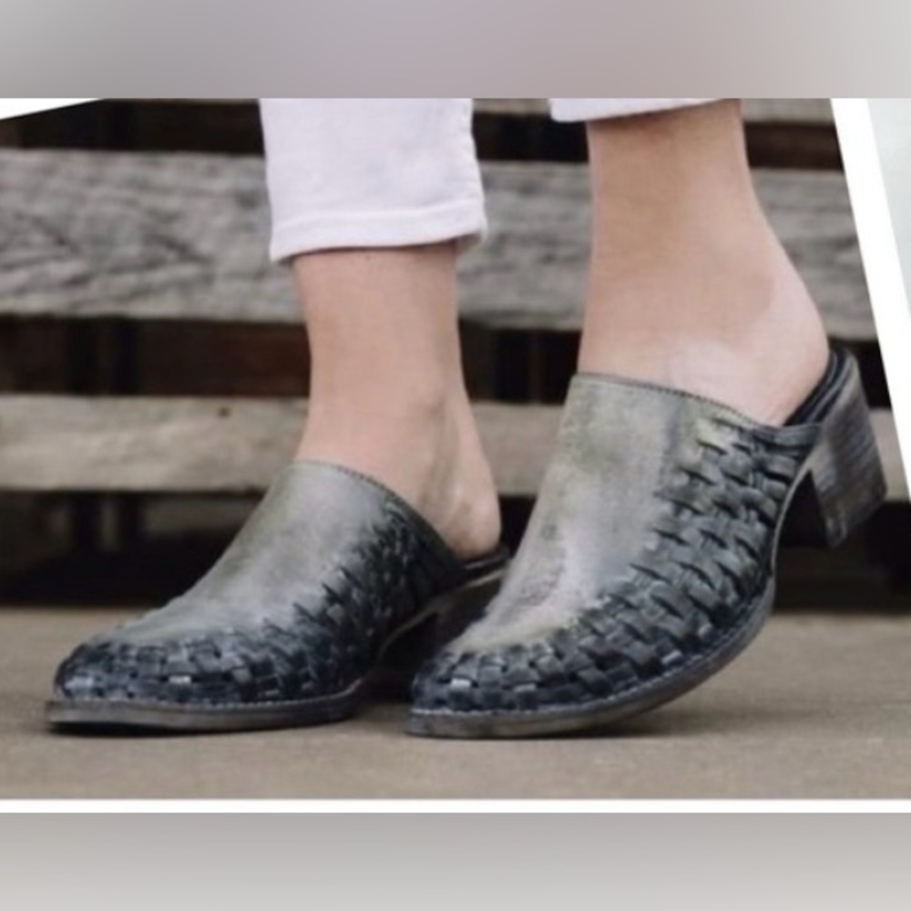 Freebird Blue Distressed Leather Sofia Mules - 10